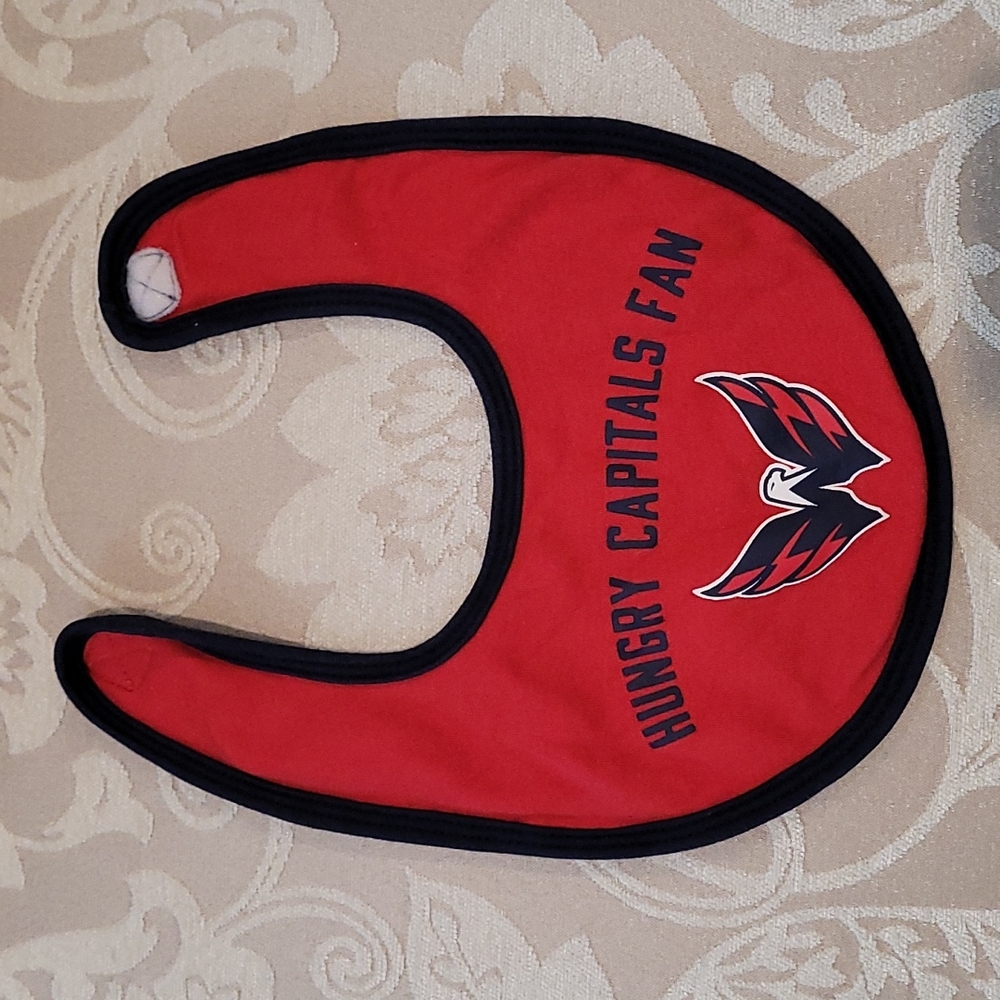 Hungry Capitals Fan Bib
